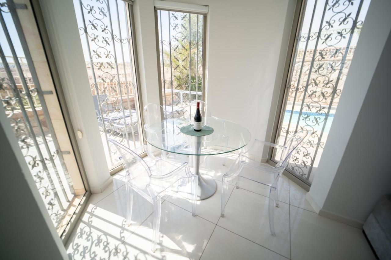 דירות אילת Yalarent Oasis Garden With Private Pool מראה חיצוני תמונה